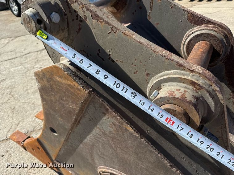 image for item EJ3135 2006 Geith EC160B excavator bucket