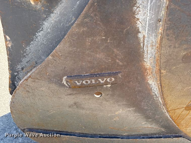image for item EJ3136 Volvo EC210 excavator bucket