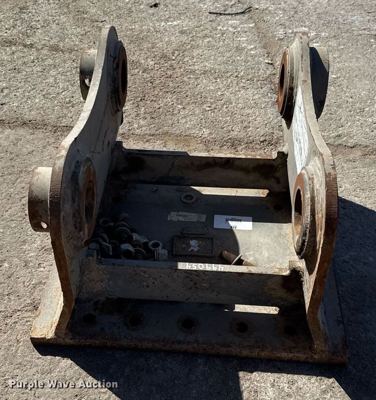 image for item EJ3137 Geith EC290B excavator coupler