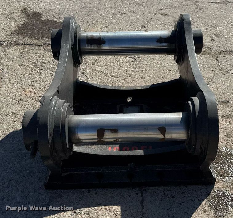 image for item EJ3138 WB LC340/HB2400 excavator coupler