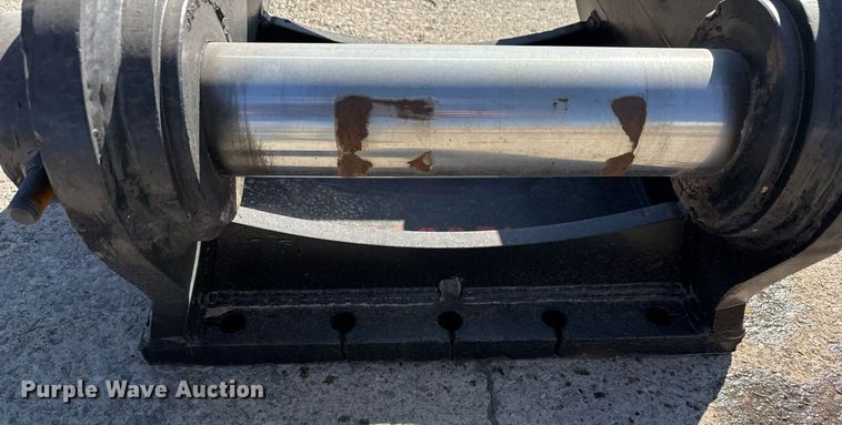 image for item EJ3138 WB LC340/HB2400 excavator coupler