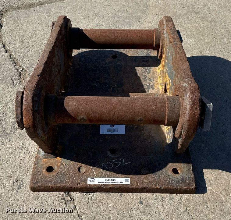 image for item EJ3139 Excavator coupler