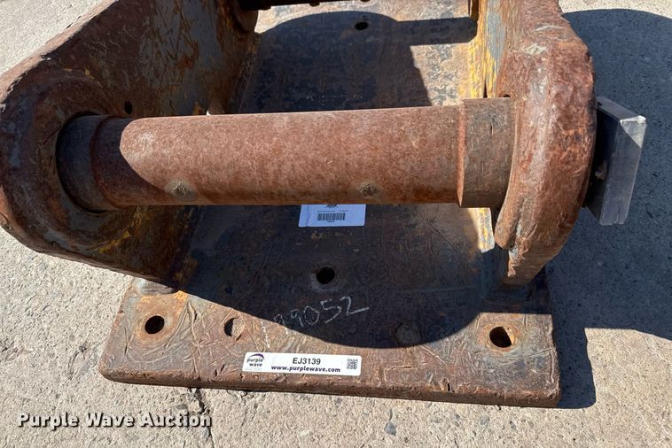 image for item EJ3139 Excavator coupler