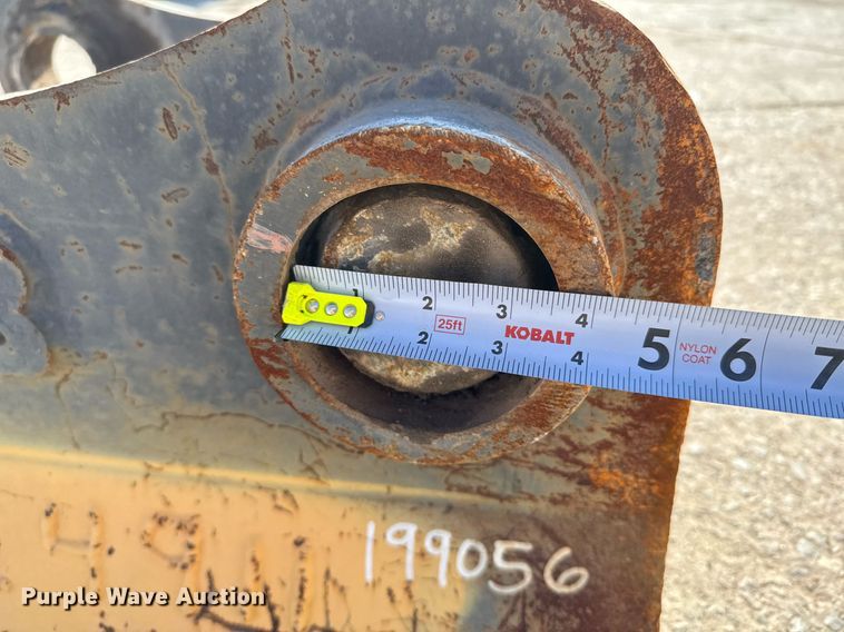 image for item EJ3140 WB LC300/HB2400 excavator coupler