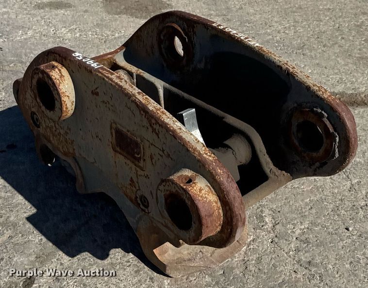 image for item EJ3141 EC250 excavator coupler