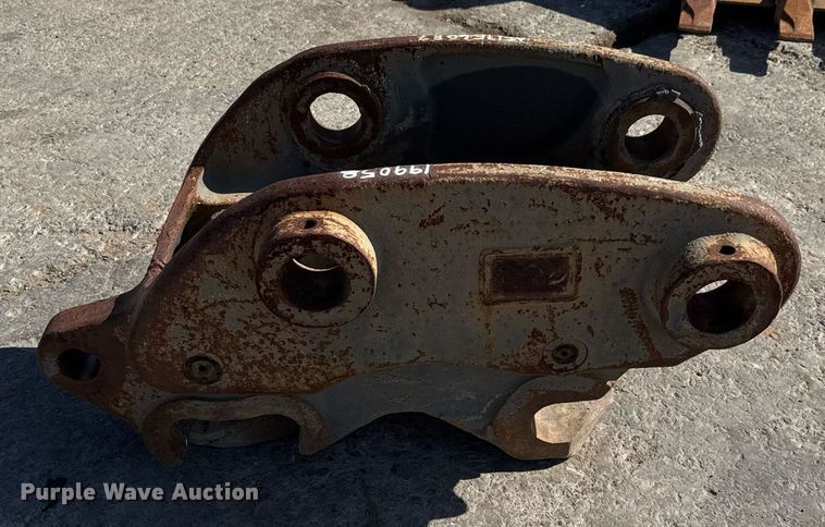 image for item EJ3141 EC250 excavator coupler