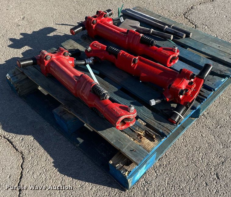 image for item EJ3144 (3) Epirock 4100 pneumatic hammers
