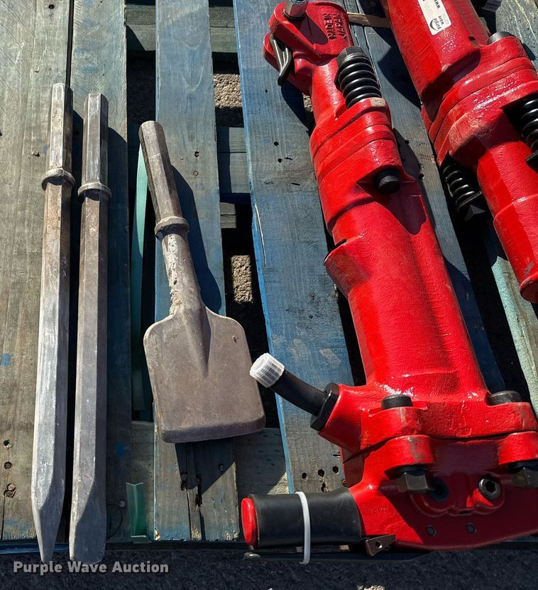 image for item EJ3144 (3) Epirock 4100 pneumatic hammers