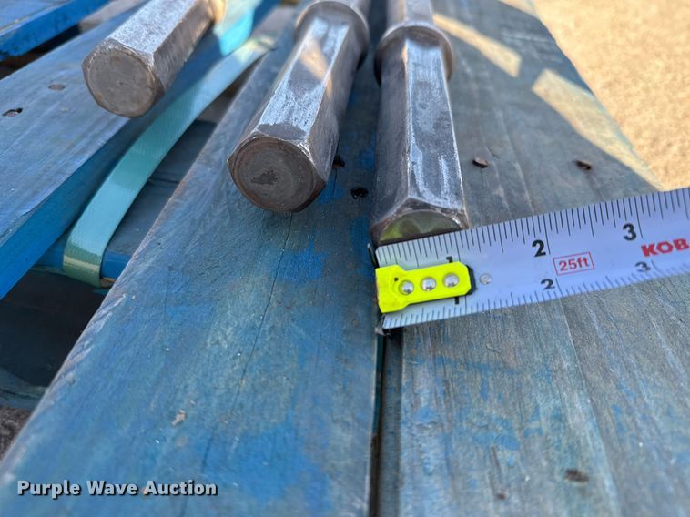 image for item EJ3144 (3) Epirock 4100 pneumatic hammers