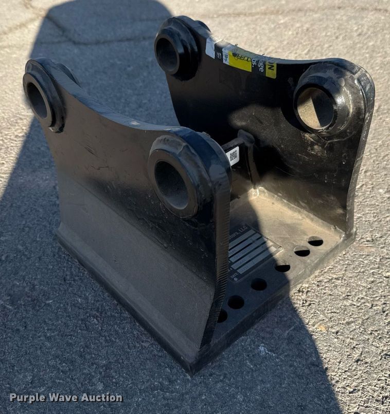 image for item EJ3145 B&D Fabricators CAT 304C-CR excavator coupler