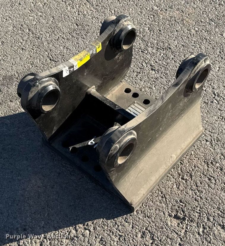 image for item EJ3145 B&D Fabricators CAT 304C-CR excavator coupler