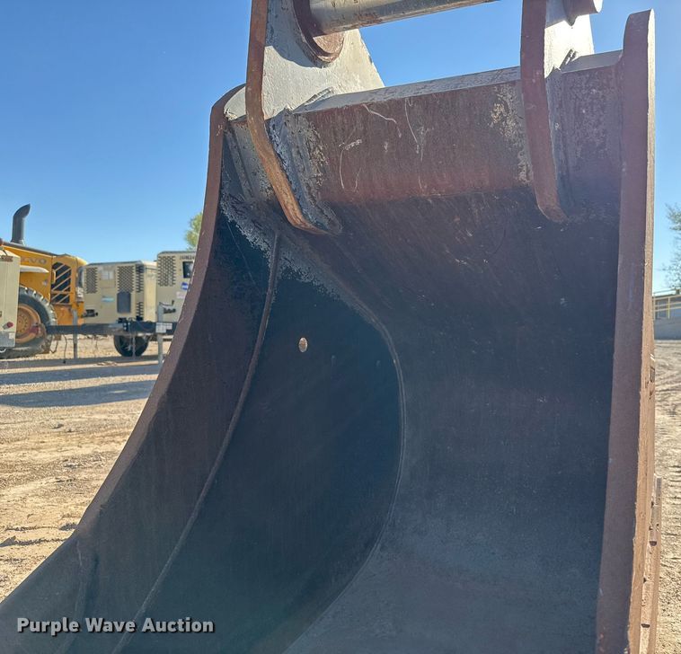 image for item EJ3147 Volvo EC240-250 excavator bucket