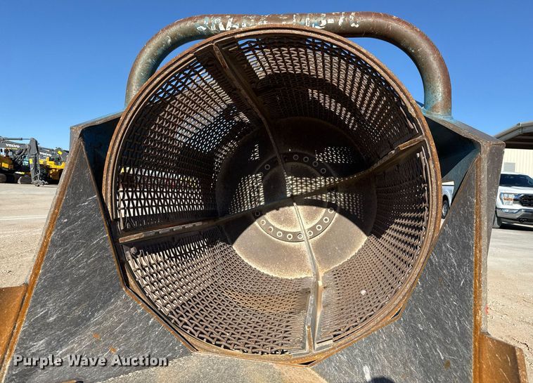 image for item EJ3149 Okada TMB 70 excavator screening bucket