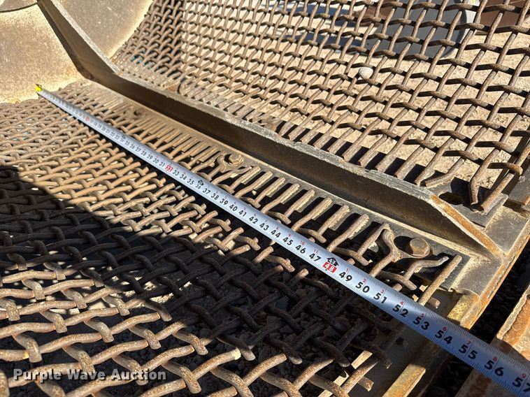 image for item EJ3149 Okada TMB 70 excavator screening bucket