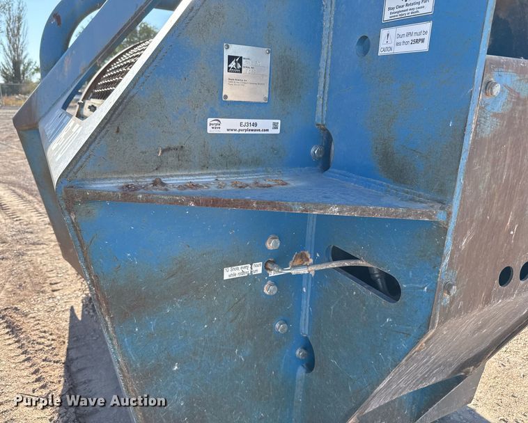 image for item EJ3149 Okada TMB 70 excavator screening bucket