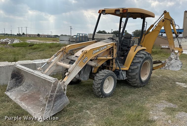 image for item EJ3174 2003 John Deere 110 backhoe