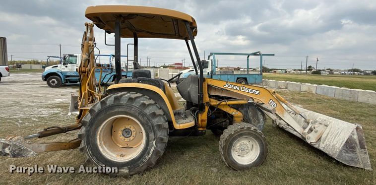 image for item EJ3174 2003 John Deere 110 backhoe