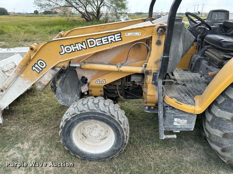 image for item EJ3174 2003 John Deere 110 backhoe
