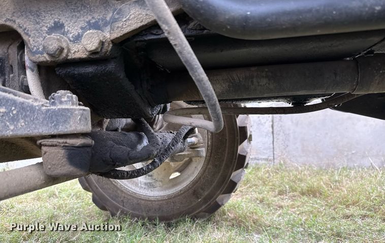 image for item EJ3174 2003 John Deere 110 backhoe