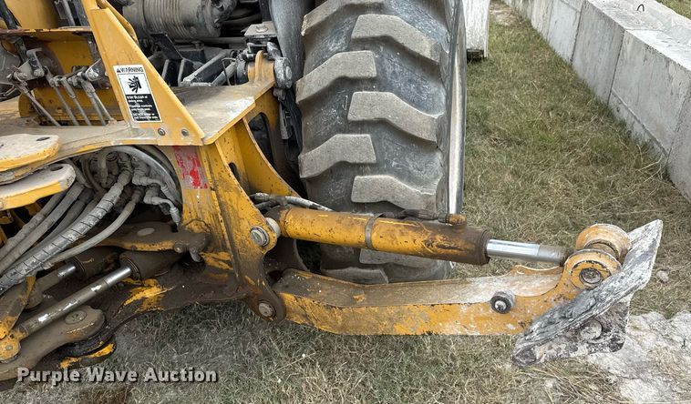 image for item EJ3174 2003 John Deere 110 backhoe