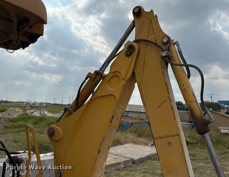 image for item EJ3174 2003 John Deere 110 backhoe