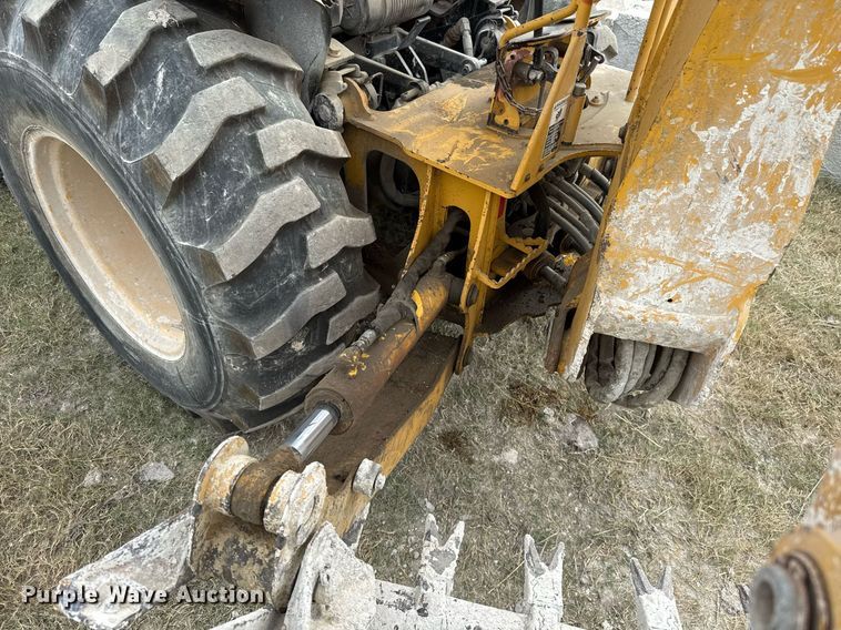 image for item EJ3174 2003 John Deere 110 backhoe