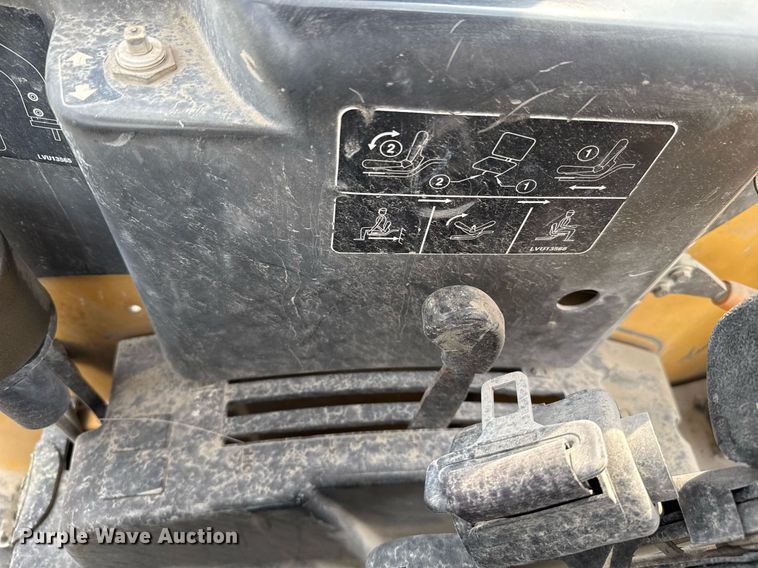 image for item EJ3174 2003 John Deere 110 backhoe