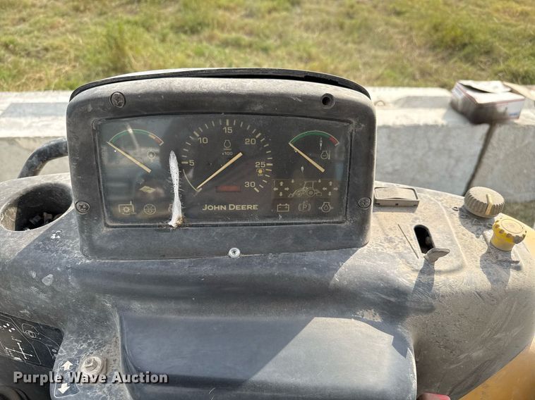 image for item EJ3174 2003 John Deere 110 backhoe