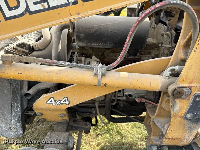 image for item EJ3174 2003 John Deere 110 backhoe