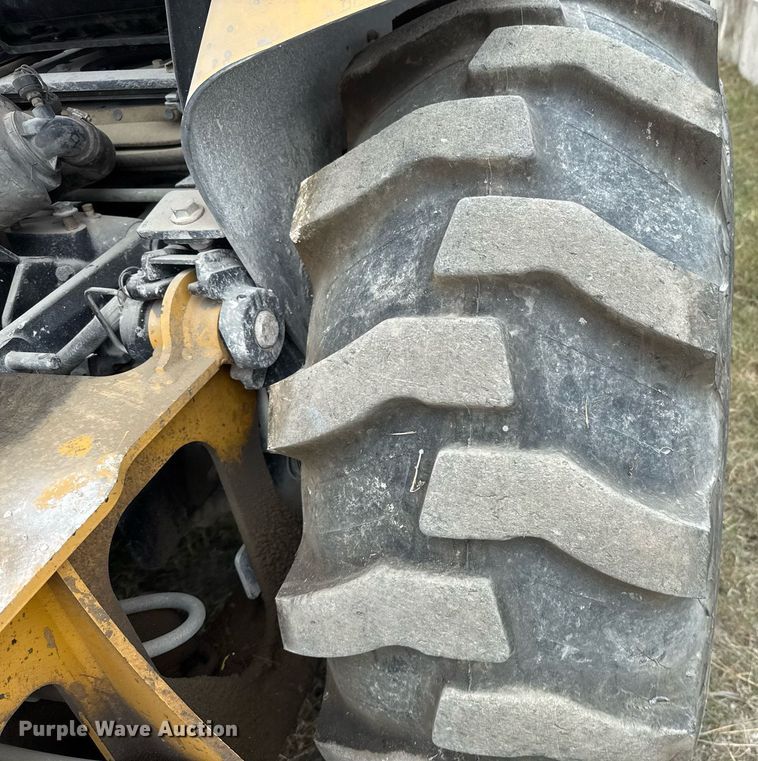 image for item EJ3174 2003 John Deere 110 backhoe