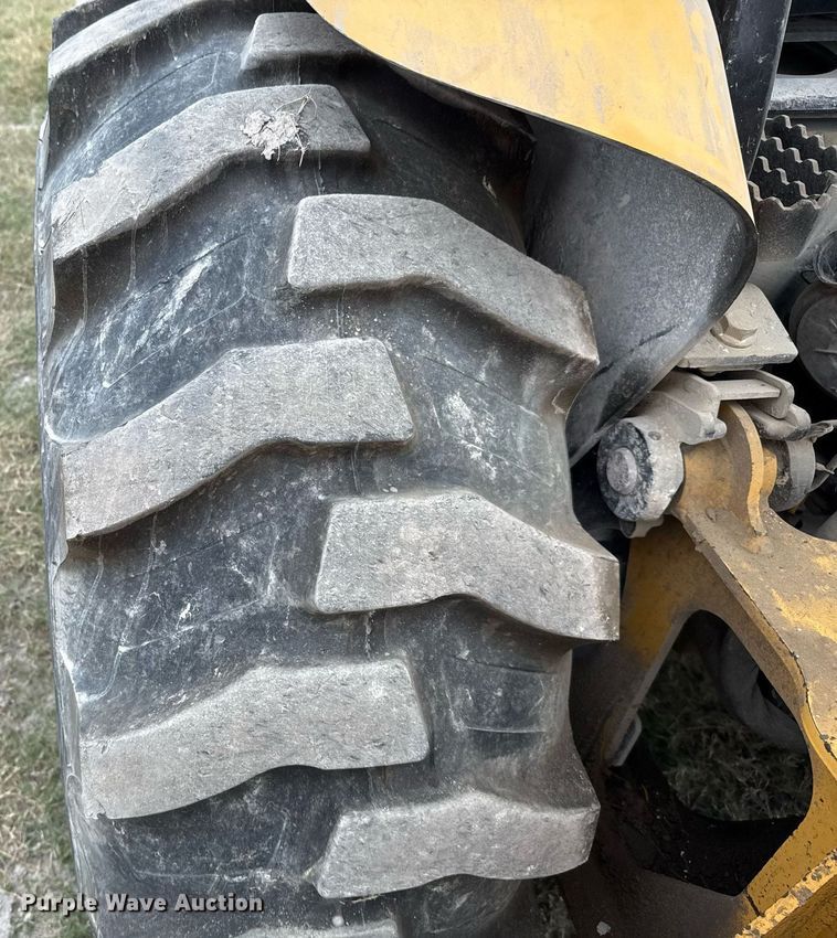 image for item EJ3174 2003 John Deere 110 backhoe