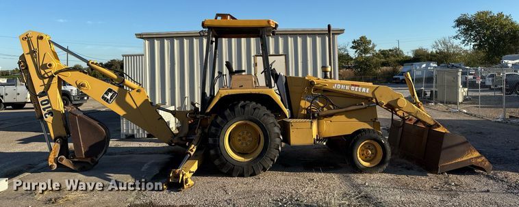 image for item EJ3192 1993 John Deere 310D backhoe