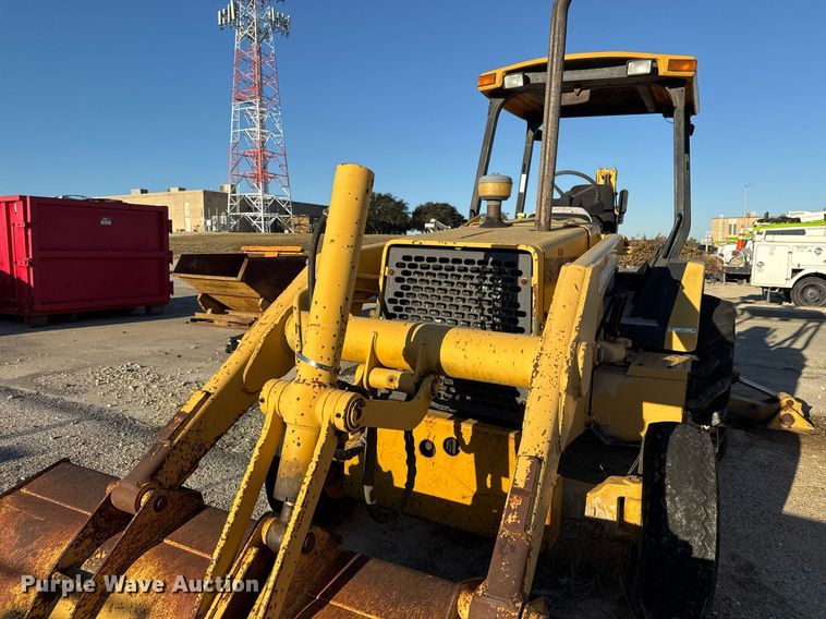 image for item EJ3192 1993 John Deere 310D backhoe