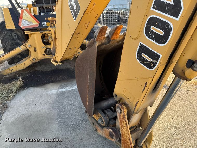 image for item EJ3192 1993 John Deere 310D backhoe