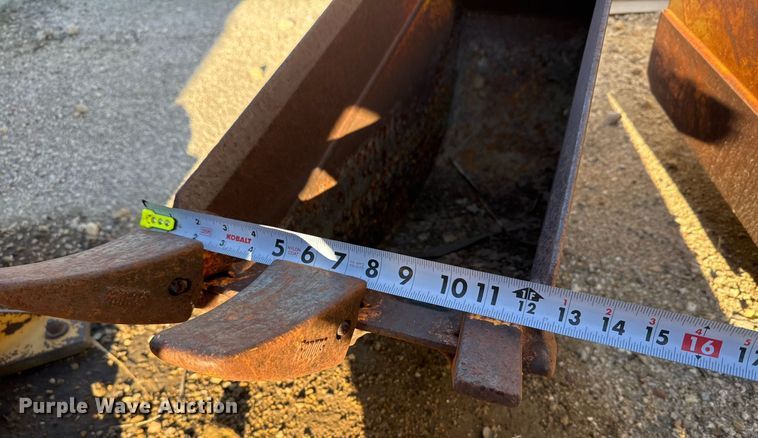 image for item EJ3192 1993 John Deere 310D backhoe