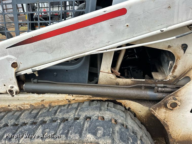 image for item EJ5048 2015 Bobcat T450 tracked skid steer loader