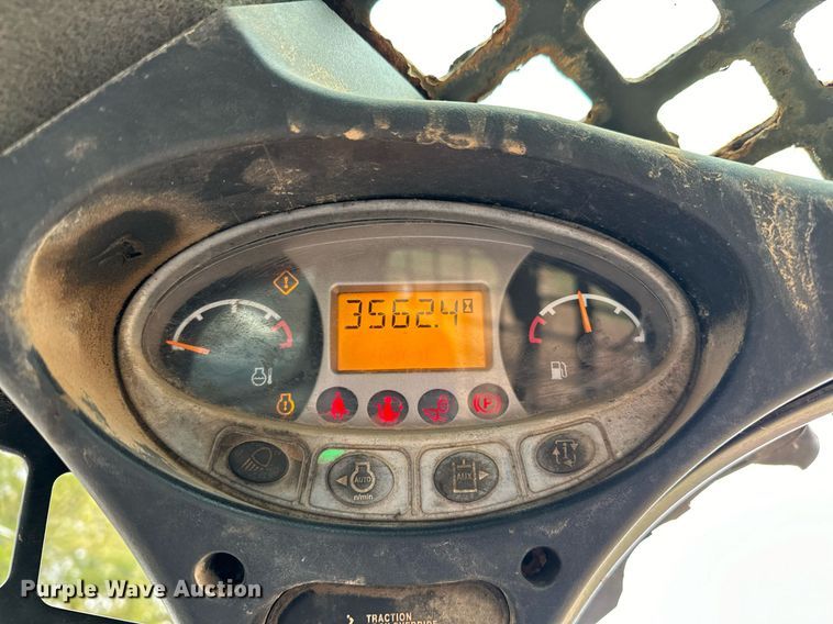 image for item EJ5048 2015 Bobcat T450 tracked skid steer loader