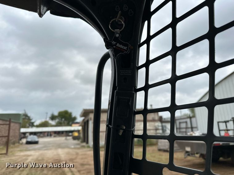 image for item EJ5048 2015 Bobcat T450 tracked skid steer loader