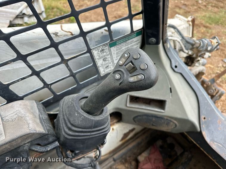 image for item EJ5048 2015 Bobcat T450 tracked skid steer loader