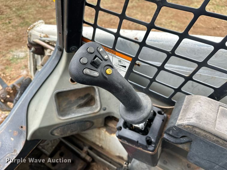 image for item EJ5048 2015 Bobcat T450 tracked skid steer loader