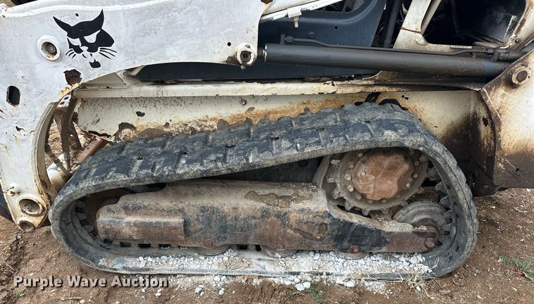 image for item EJ5048 2015 Bobcat T450 tracked skid steer loader