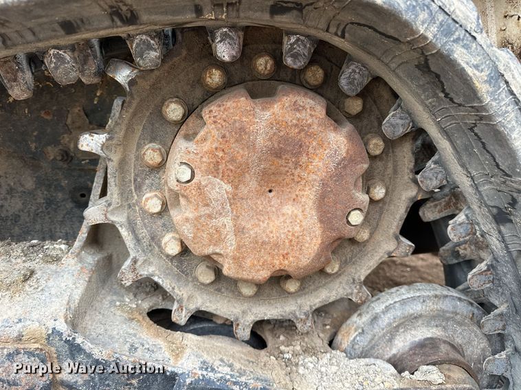 image for item EJ5048 2015 Bobcat T450 tracked skid steer loader