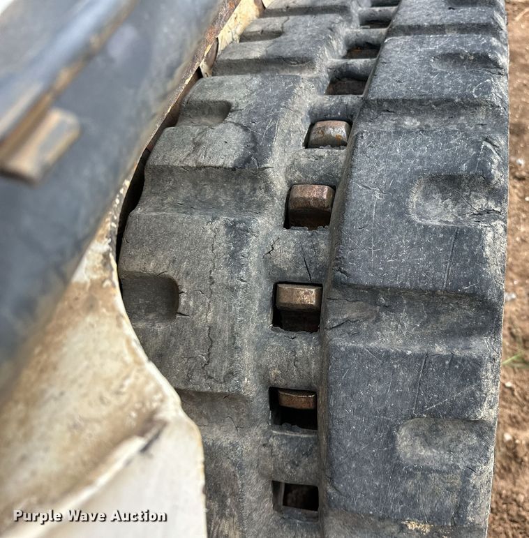 image for item EJ5048 2015 Bobcat T450 tracked skid steer loader