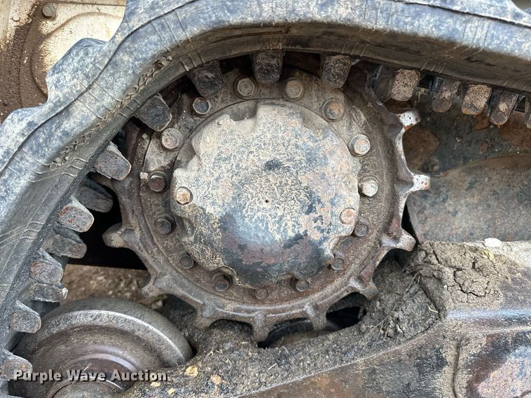 image for item EJ5048 2015 Bobcat T450 tracked skid steer loader