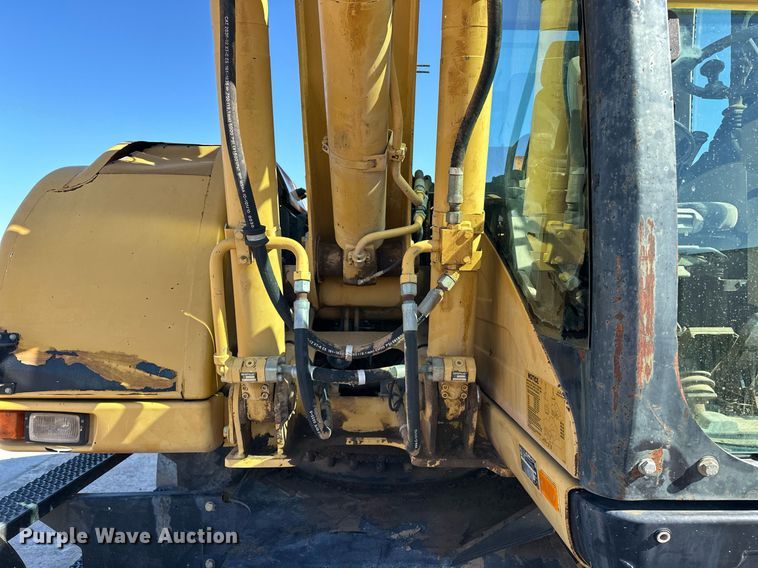 image for item EJ5059 2005 Caterpillar  M313C wheeled excavator