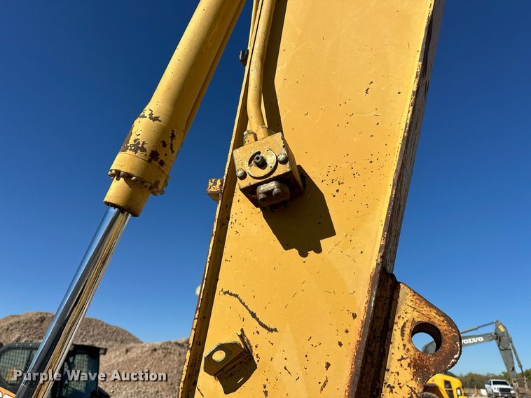 image for item EJ5059 2005 Caterpillar  M313C wheeled excavator