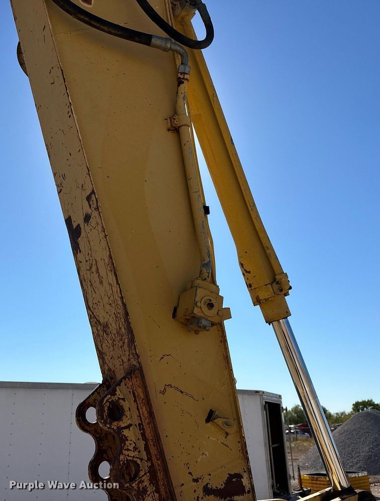 image for item EJ5059 2005 Caterpillar  M313C wheeled excavator