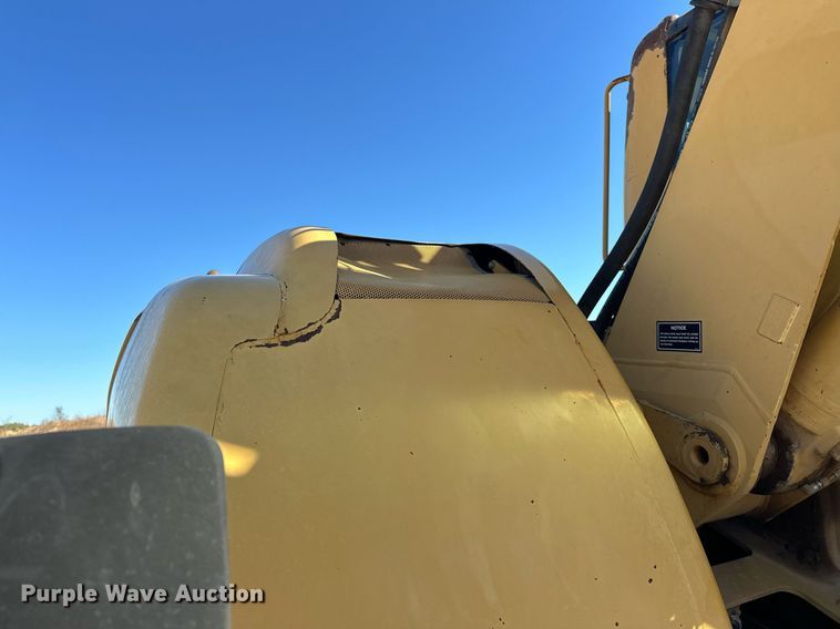 image for item EJ5059 2005 Caterpillar  M313C wheeled excavator