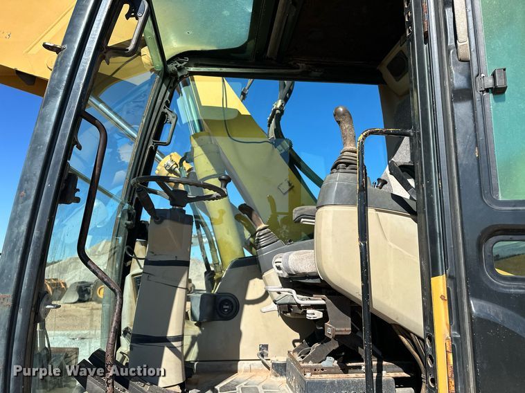 image for item EJ5059 2005 Caterpillar  M313C wheeled excavator