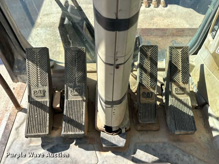 image for item EJ5059 2005 Caterpillar  M313C wheeled excavator